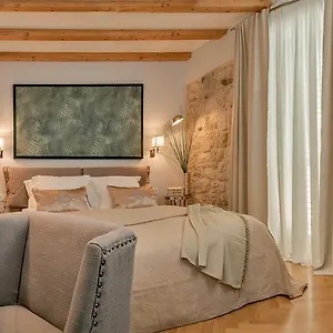 Heritage 19 Hotel